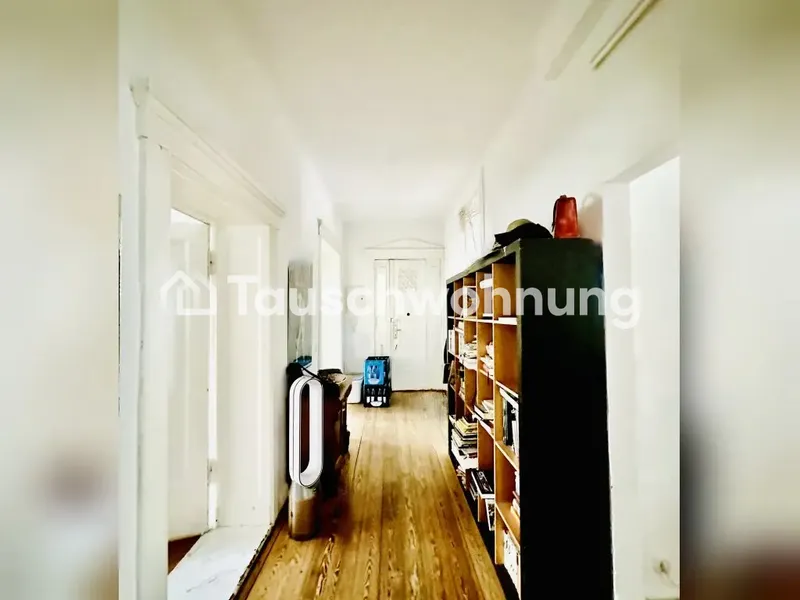 Tauschwohnung: 5 Z. + Balkon schöne Altbauwohnung gegen größer — photo 1